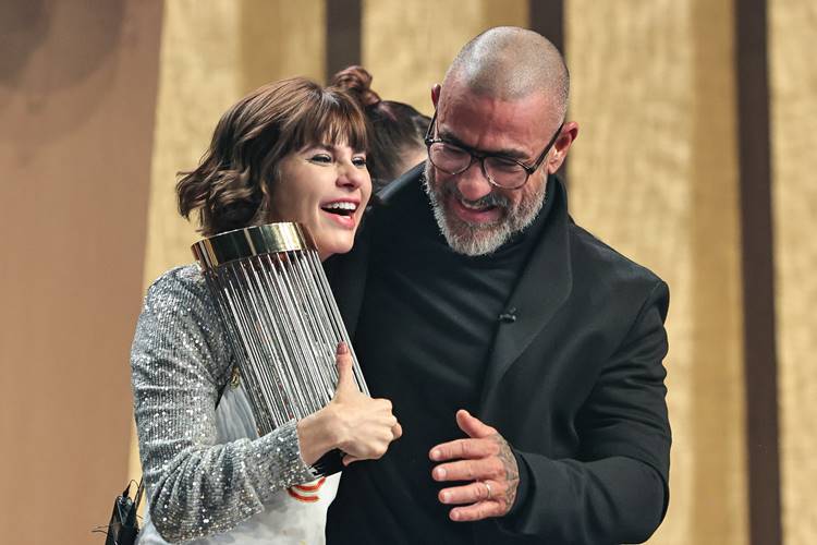 Julianne Trevisol é a grande campeã do “MasterChef Celebridades”