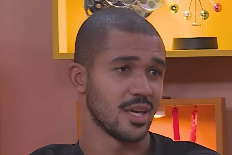 BBB26: Matheus recebe conselho de Karol Conká após eliminação