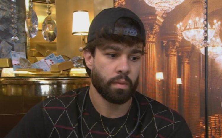 Paulo Augusto reage ao ser informado sobre sua expulsão do BBB 26