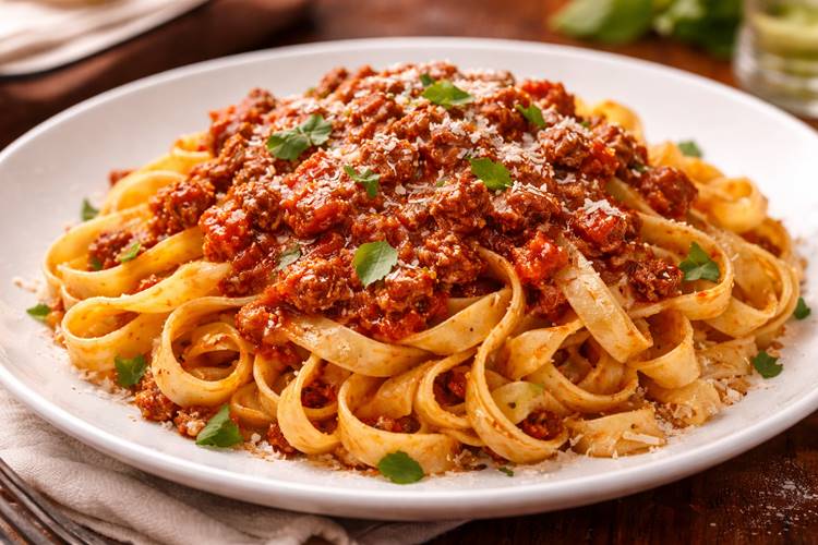 Receita de Talharim à Bolonhesa