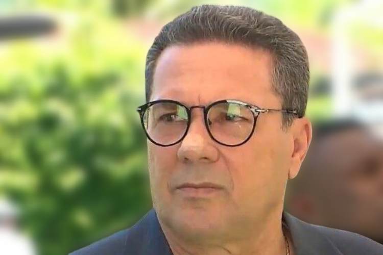 Vanderlei Luxemburgo melhora, mas permanece na UTI