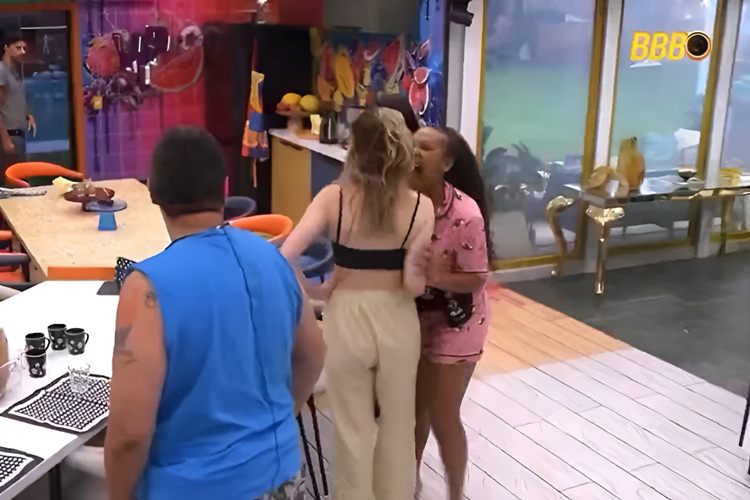 BBB26: Sol surta, empurra Ana Paula Renault e pode ser expulsa do reality