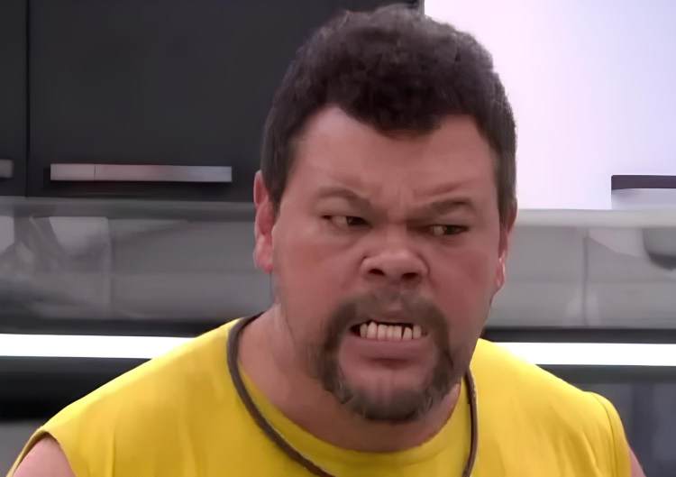 BBB26: Babu não perdoa e solta o verbo contra sister: “É inútil e forçada”