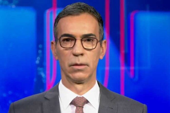 César Tralli durante o plantão César Tralli durante o plantão