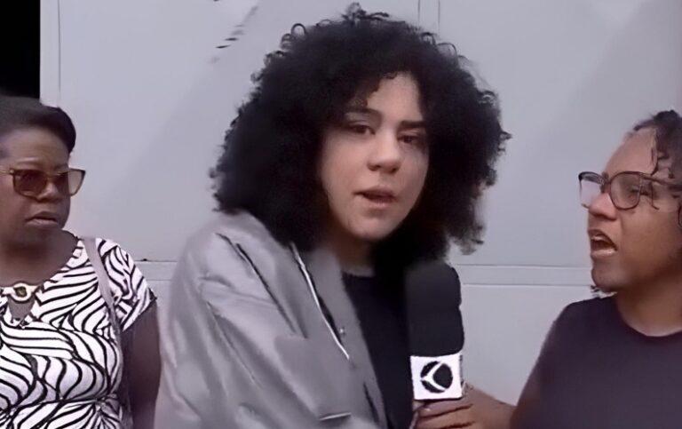 Repórter descobre ao vivo que casa da tia desabou em enchente
