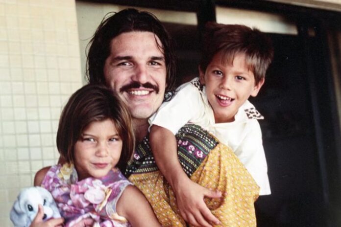 Rômulo Arantes com os filhos