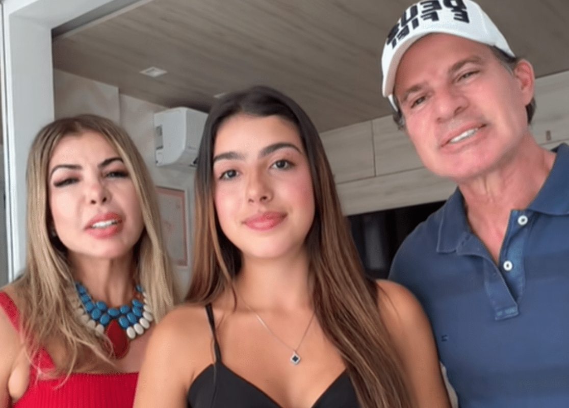 Túlio Maravilha, esposa e filha