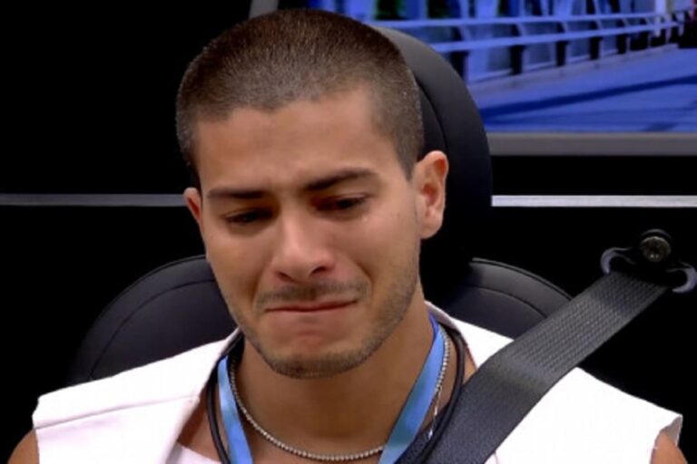 Arthur Aguiar reclama de falta de oportunidades na Globo pós-BBB