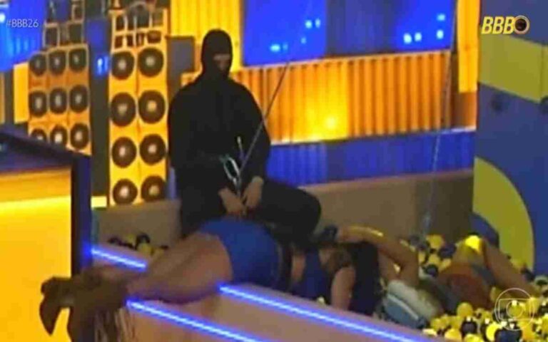 BBB26: Beijo entre sisters vem à tona ao vivo e agita a web