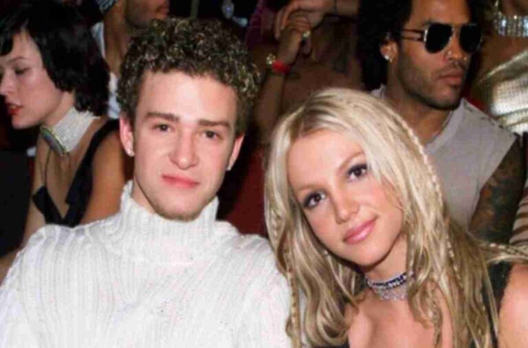 Justin Timberlake procura Britney Spears após prisão da cantora