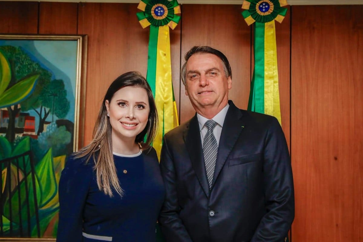 Carol De Toni e Jair Bolsonaro (Foto: Redes Sociais)
