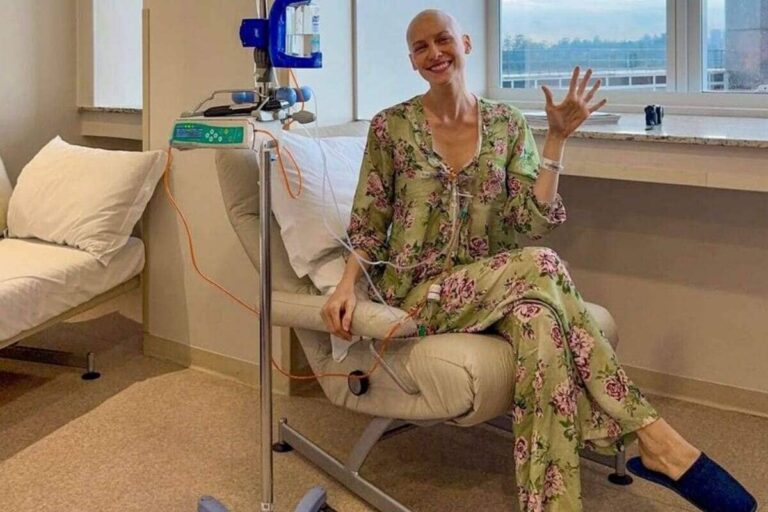 Atriz enfrenta na vida real a mesma doença de sua personagem e emociona com anúncio de avanço