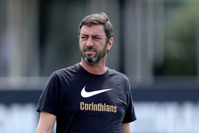 Duilio Monteiro Alves, ex-presidente do Corinthians Duilio Monteiro Alves, ex-presidente do Corinthians