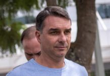 Flávio Bolsonaro terá pedido de prisão realizado