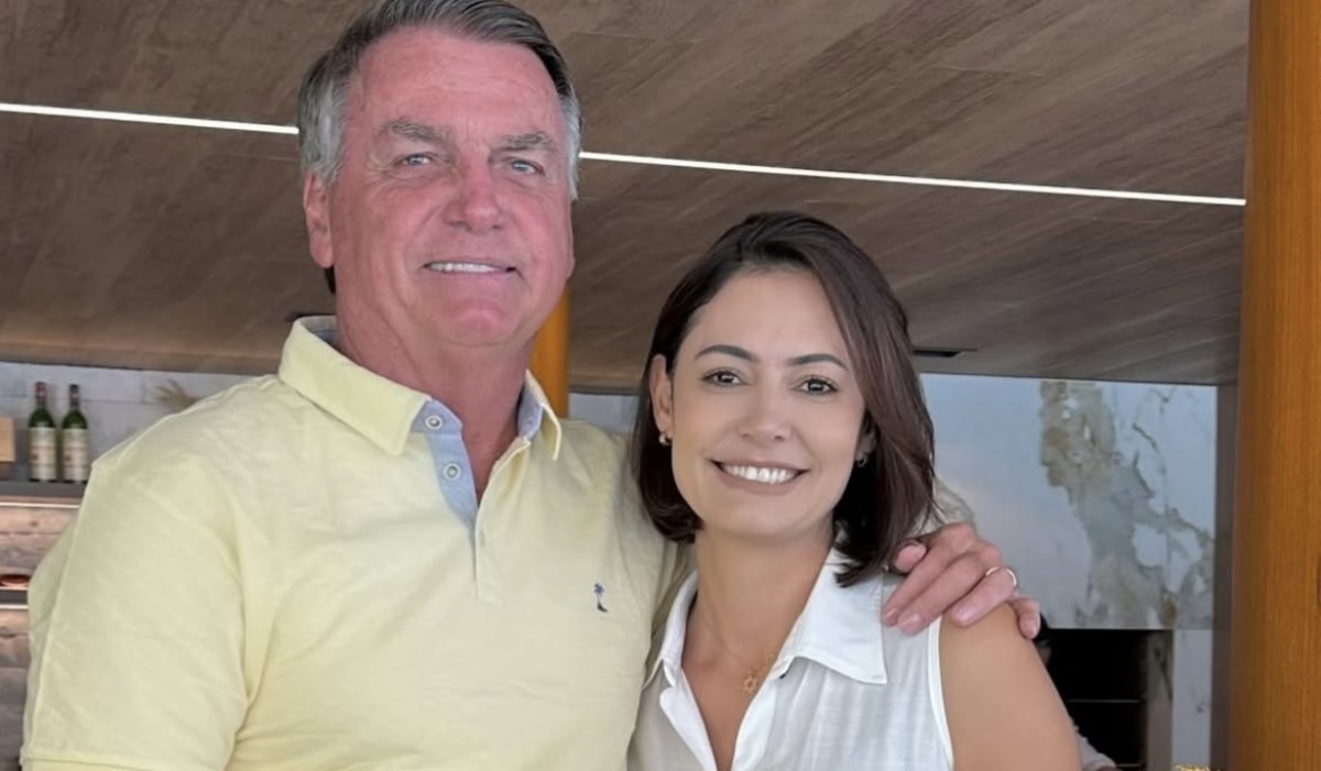 Bolsonaro e Michelle Bolsonaro e Michelle