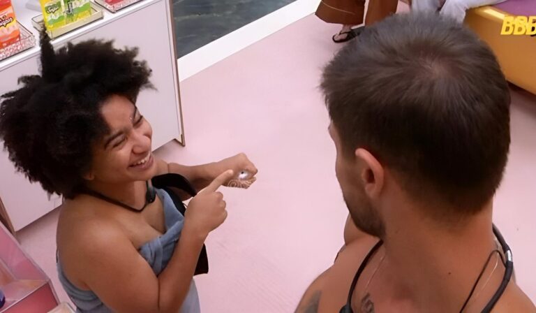 BBB 26: Cocô na maçaneta! Jonas “cai” em pegadinha de Milena