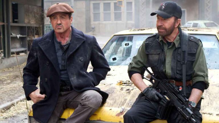 Sylvester Stallone emociona com mensagem de despedida a Chuck Norris