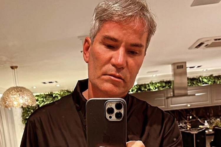 Pastor e dono de fábrica de cigarros, Márcio Poncio rebate críticas