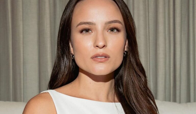 Larissa Manoela expõe diagnóstico e desabafa: “Muitas dores”