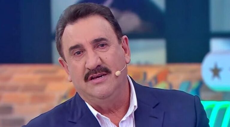 Ratinho deixa permanência no SBT em dúvida ao se despedir de programa