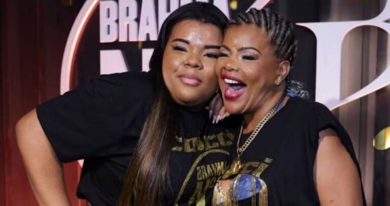 Tati Quebra Barraco surpreende fãs ao surgir em foto rara com a filha