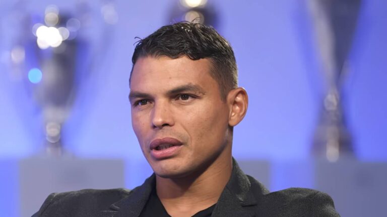 Thiago Silva se pronuncia sobre morte da mãe e comove: “Não consigo acreditar”