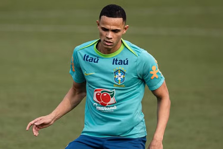 Baixa na Seleção Brasileira, Vanderson sofre lesão e terá de passar por cirurgia