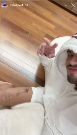 Tatuagem nova de Zé Felipe - Reprodução: Instagram Tatuagem nova de Zé Felipe - Reprodução: Instagram