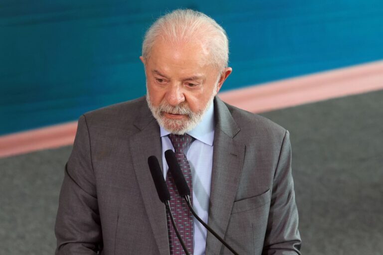 Lula se pronuncia sobre operações da PF de esquema bilionário