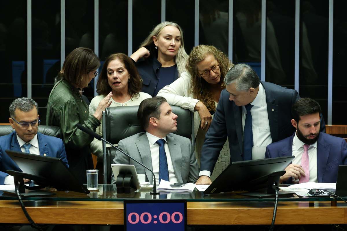 Sessão da Câmara dos Deputados durante debate e votação Foto Lula Marques/Agência Brasil