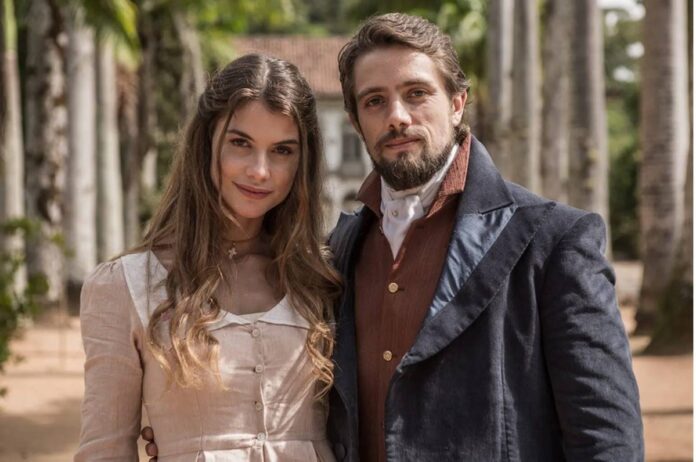 Além do Tempo - Livia e Felipe