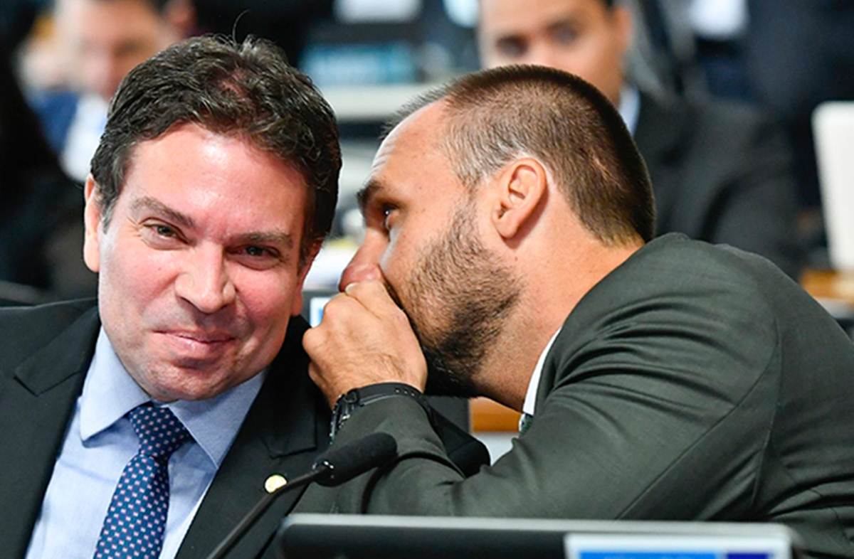 Alexandre Ramagem e Eduardo Bolsonaro - agencia Senado