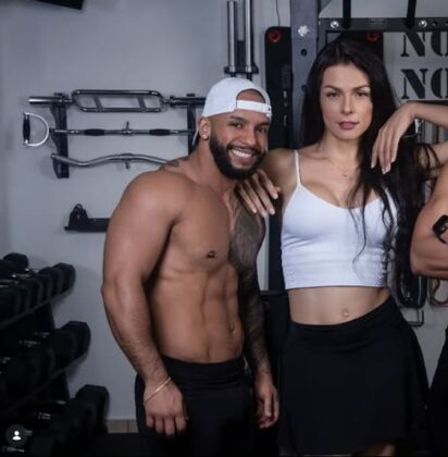 Modelo Danna Sultana engravida esposo Esteban Landrau (Foto: Reprodu&ccedil;&atilde;o)