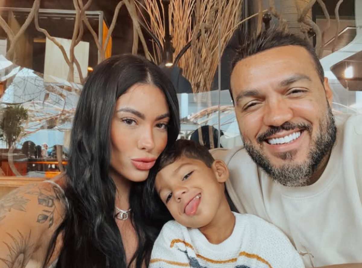 RAYANE FIGLIUZZI, Belo e filho (Foto: Reprodução)