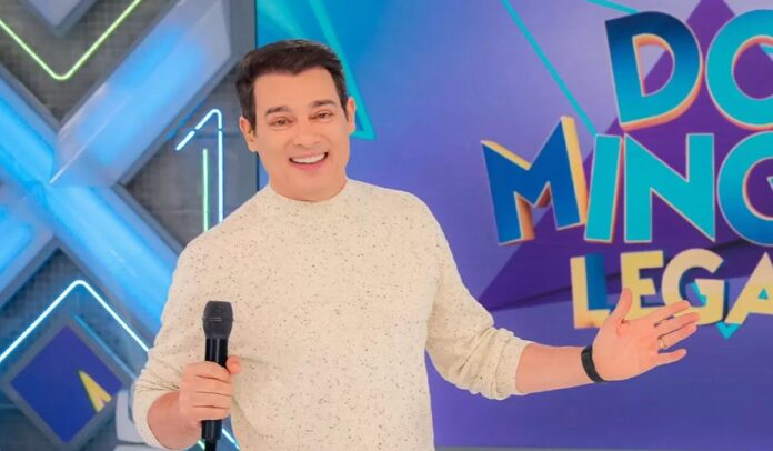 Celso Portiolli comanda o Domingo Legal - Foto: SBT