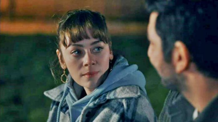 Chamas do Destino - Ozan declara seu amor por Cemre