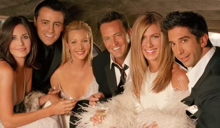 Atriz revela que ‘Friends’ gera quantia astronômica de dinheiro para o elenco