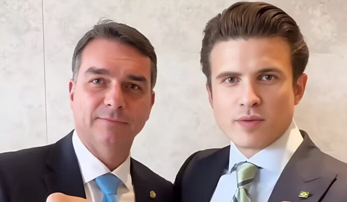 Flávio Bolsonaro e André Marinho Flávio Bolsonaro e André Marinho