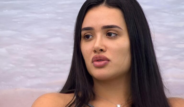 Jordana quebra o silêncio sobre polêmica envolvendo cotas raciais