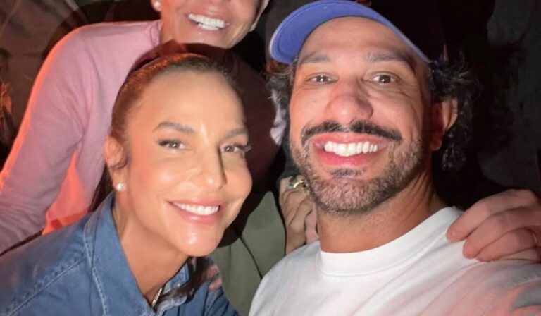 Ivete Sangalo é flagrada de mãos dadas com empresário