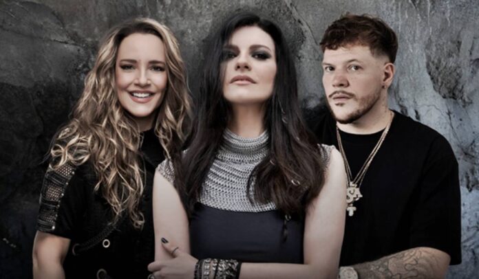 Laura Pausini com Ana Carolina e Ferrugem Laura Pausini com Ana Carolina e Ferrugem