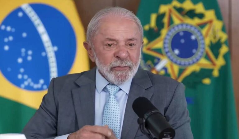 Lula diz que o Brasil cansou de ser tratado como terceiro mundo
