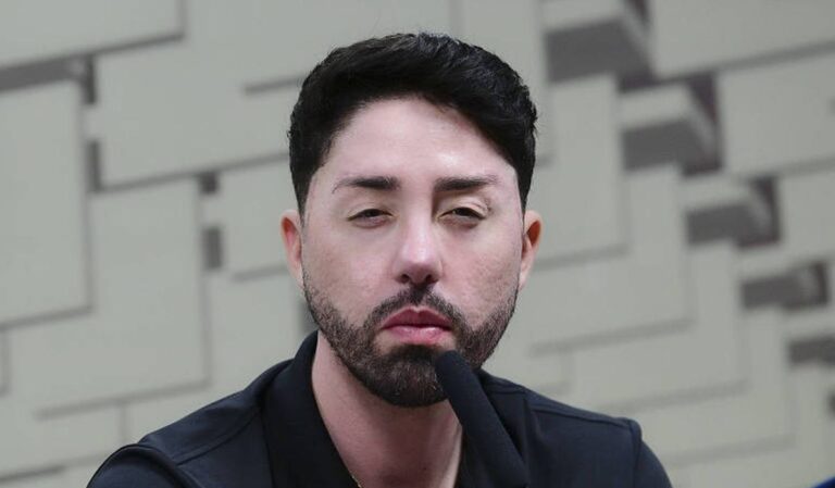 “Não quero ter um filho gay”, diz Rico Melquiades