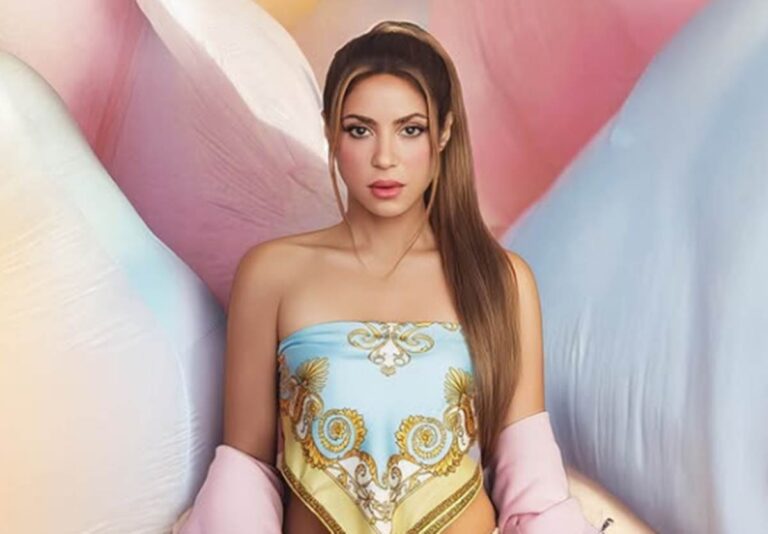 Shakira chega ao Brasil e mostra o que trouxe na mala para show em Copacabana