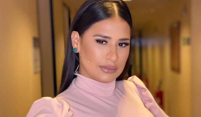 Simone Mendes Simone Mendes