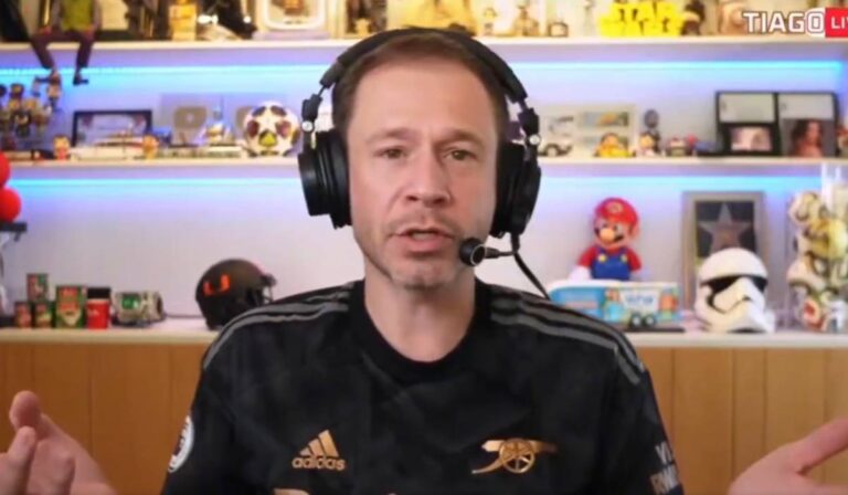 Tiago Leifert manda críticos mudarem de canal e defende seu estilo de narração no SBT