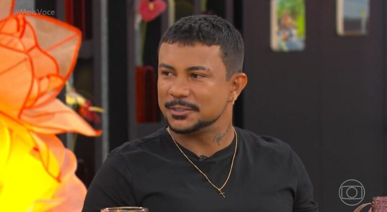 Xamã surpreende e revela situação amorosa: “É diversão”