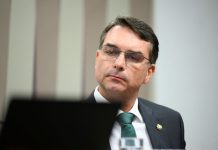 Policia Federal avalia proteção excepcional a Flávio Bolsonaro
