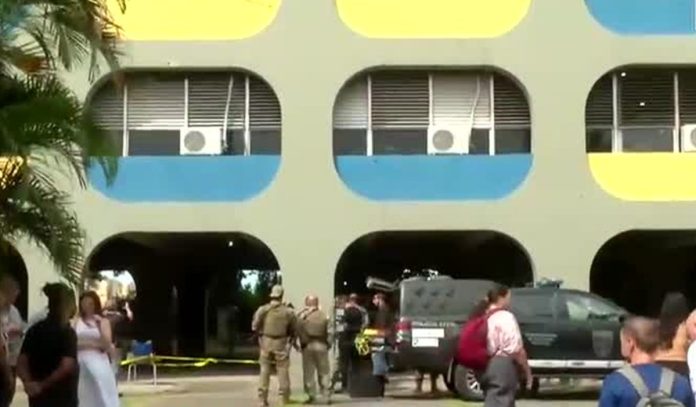 Bomba em escola do Rio