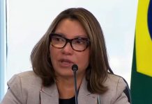 Janja não segura o choro com polêmica sobre detergente Ypê
